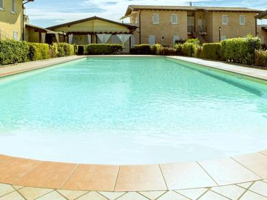 Holiday home Luxurious Holiday Home in Lombardy with Swimming Pool