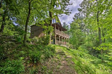 Дом отдыха Cabin with 22 Acres and Patio - 3 Mi to Blowing Rock