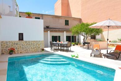 Villa Mallorca Town House with Pool