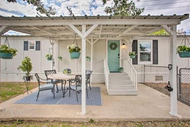 Holiday home Inviting Vacation Rental Near Lewisville Lake