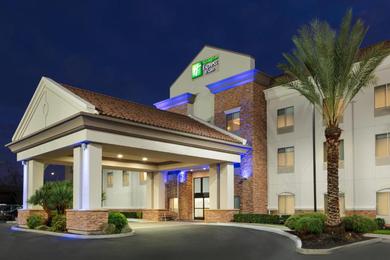 Отель Holiday Inn Express Hotel & Suites Merced, an IHG Hotel