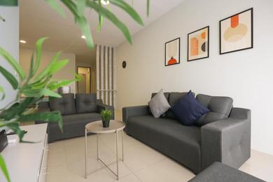 Apartments 3-bedroom w Pool 8 pax @ Bukit OUG