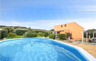 Holiday home Awesome home in Trinit Dagultu e Vig, with 3 Bedrooms, WiFi and Outdoor swimming pool