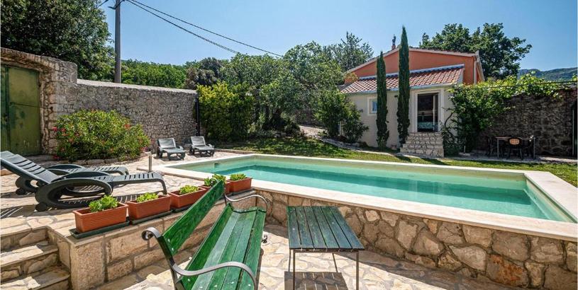 Holiday home Awesome home in Kuna Peljeska with WiFi and 4 Bedrooms