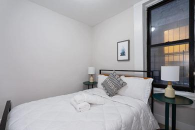 Apartments Modern 2BR in Harlem w Full Kitchen and Fast Wifi