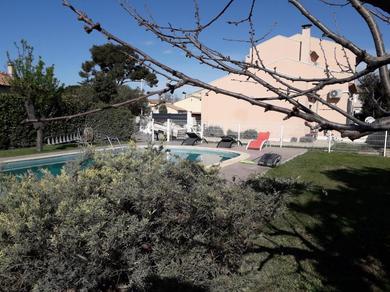 Holiday home Nimes-Camargues