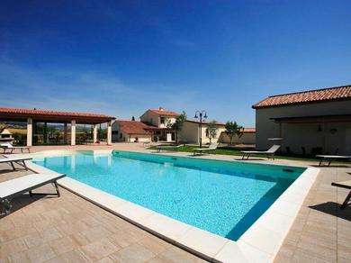 Hotel Villa with private pool in Piancastagnaio