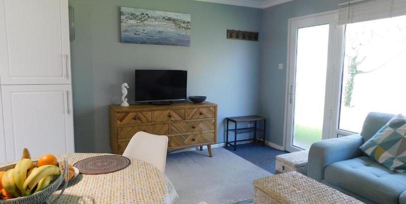 Chalet 238 Norton Park, Dartmouth 2 bed holiday home with free parking