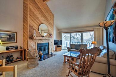 Apartments Townhome on Summit Mtn - Skiers Dream!