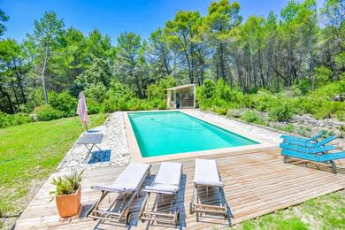 Отель Grande Villa avec piscine proche Aix et Luberon