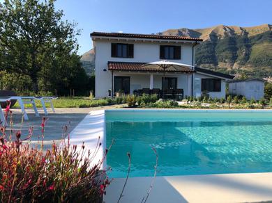 Villa 360 views, private infinity pool, Pisa, Lucca, Florence, large garden