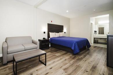 Мотель Winchester Inn and Suites Humble/IAH/North Houston