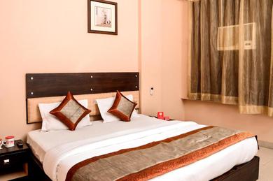OYO Rooms 190 Hotel Ramsingh Palace