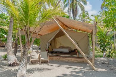 Luxury tent Manoush Beach