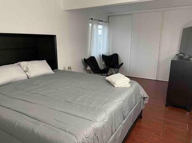 Apartments King suite with free parking Wi-Fi Smart tvs Laundry Close to Hamptons and NYC