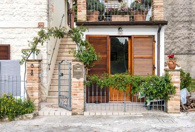 Апартаменты A24 - Poggio, delizioso monolocale con portico