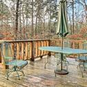 Дом отдыха Greers Ferry Lake Home with 2 Decks, BBQ and Fire Pit!