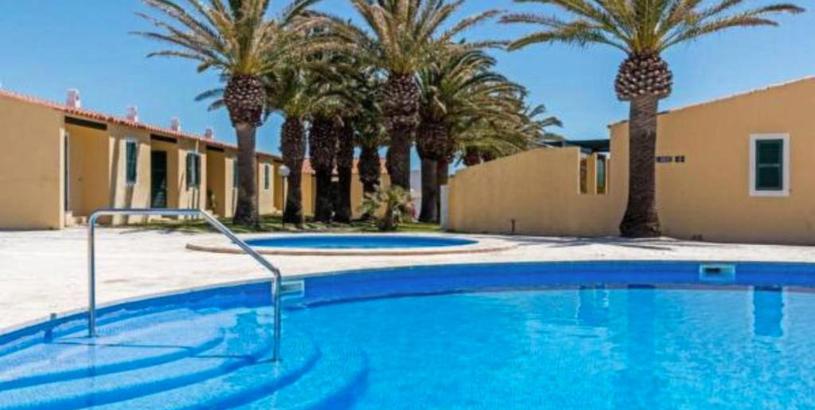 Apartments Apartamento con piscina y terraza en Ciutadella, Cala en Blanes