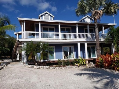 Дом отдыха Beautiful Island Villa - Beach Access on Private 2 Acres