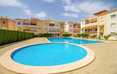Amazing apartment in Torrevieja with Outdoor swimming pool, WiFi and 2 Bedrooms