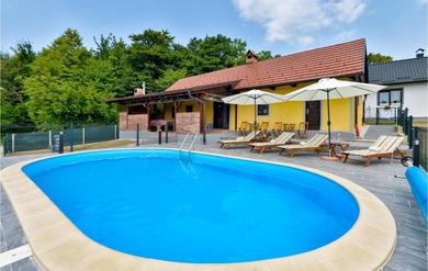 Holiday home Nice home in Cestica with Outdoor swimming pool, WiFi and 2 Bedrooms