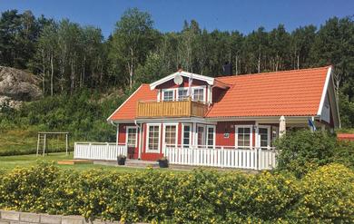 Holiday home Beautiful home in Strmstad with 3 Bedrooms, Sauna and WiFi