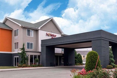 Hotel Erie Inn & Suites Solstice