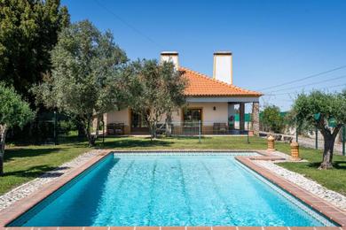 Дом отдыха Villa with Pool & private garden - Palmela Quinta das Oliveiras