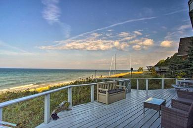 Holiday home Lakefront Montague Cottage on a Private Beach!
