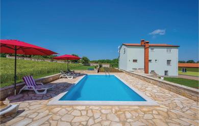 Holiday home Beautiful home in Sv.Lovrec w/ WiFi, Outdoor swimming pool and 2 Bedrooms