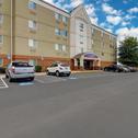 Hotel Candlewood Suites Winchester, an IHG Hotel