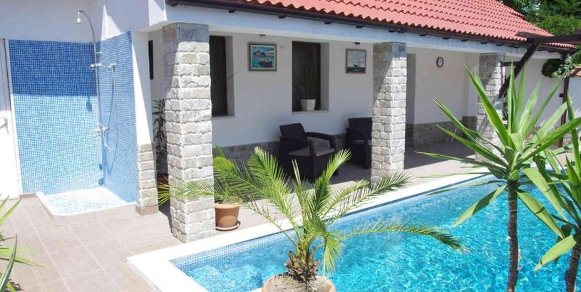 Guest house Stariya oreh pool & garden