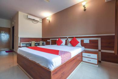 Hotel OYO 9248 Hotel Shrinidhi