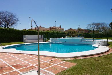 Vista Hermosa II piscina terraza privada aparcamiento by Lightbooking