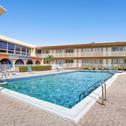 Apartments Gorgeous spot in Hallandale Beach with pool!!