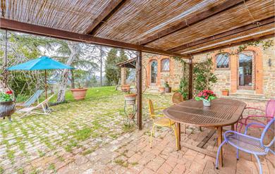 Дом отдыха Nice home in Greve in Chianti with 3 Bedrooms and WiFi