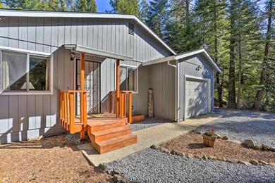 Holiday home Base Camp Lassen Home 13 Mi to Volcanic Natl Park