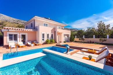 Villa VILLA MILLA with private pool, jacuzzi, sauna, gym, max. 8 person
