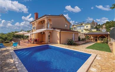 Holiday home Amazing home in Smrika with 4 Bedrooms, WiFi and Outdoor swimming pool