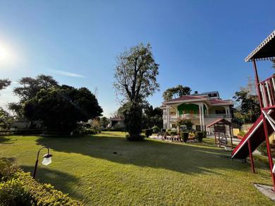 Villa Peaceful House with Huge Garden and Great Privacy.