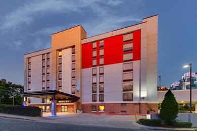 Hotel Holiday Inn Express & Suites Atlanta Perimeter Mall Hotel, an IHG Hotel
