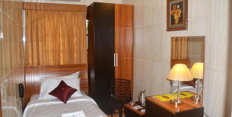 Отель Peace Inn Chennai