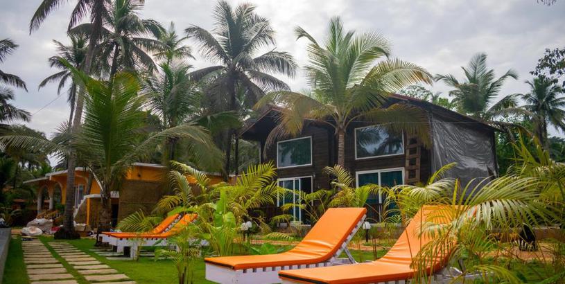 Отель LivingStone Coco Resort