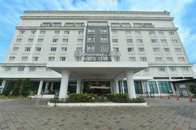 Отель Townhouse OAK Savanna Hill Resort