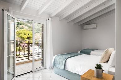 Апартаменты The Seaview Corner Apartments by Konnect, Ipsos Corfu