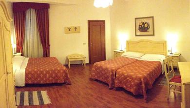 Отель Hotel Umbria
