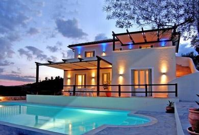 Alonissos 4-bedroom large villa with private pool