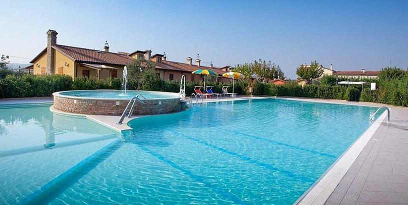 Апартаменты Roncaglia Villa Sleeps 6 Pool Air Con WiFi