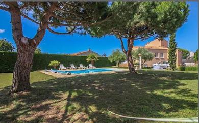 Holiday home Villa15-19 pers 300m plage grande piscine privée
