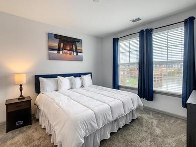 Apartments King Bed and Great Amenities!